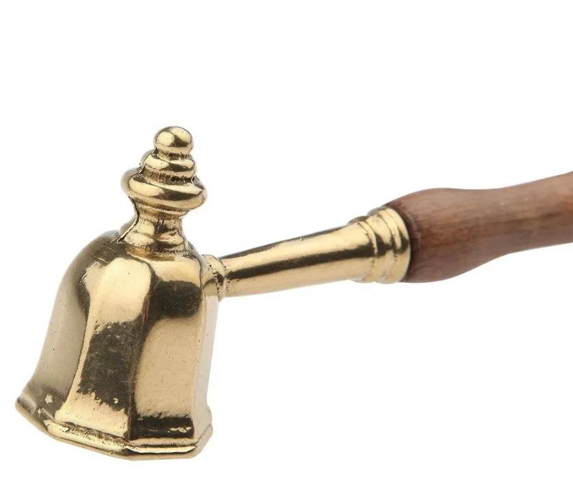 Свечной гаситель с деревянной ручкой 22см (латунь, золото) Италия